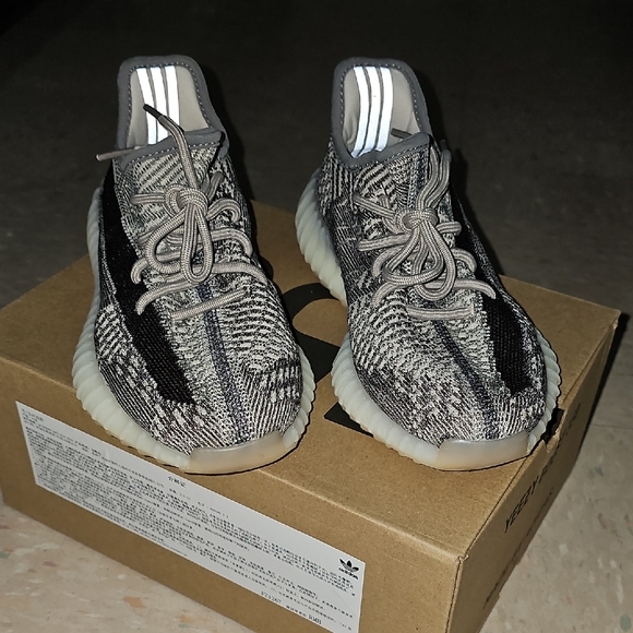 adidas gazelle silver green womens Buy Adidas Yeezy 350 V2 CMPCT 'Slate Blue' Online main image 0